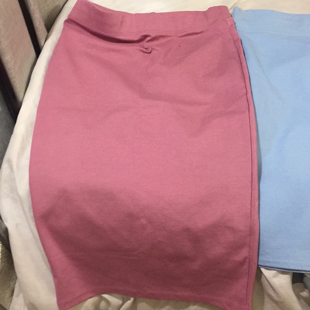NEW! BUNDLE OF MIDI BODYCON SKIRTS - Picture 2 of 4